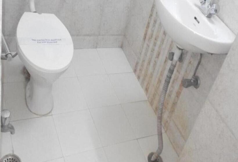 בית מלון כפרי Rahi Inn