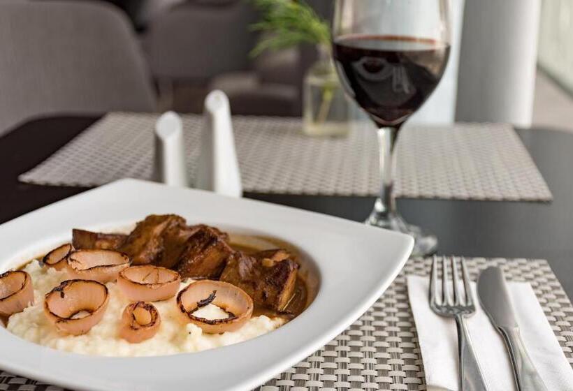 בית מלון כפרי Rennova