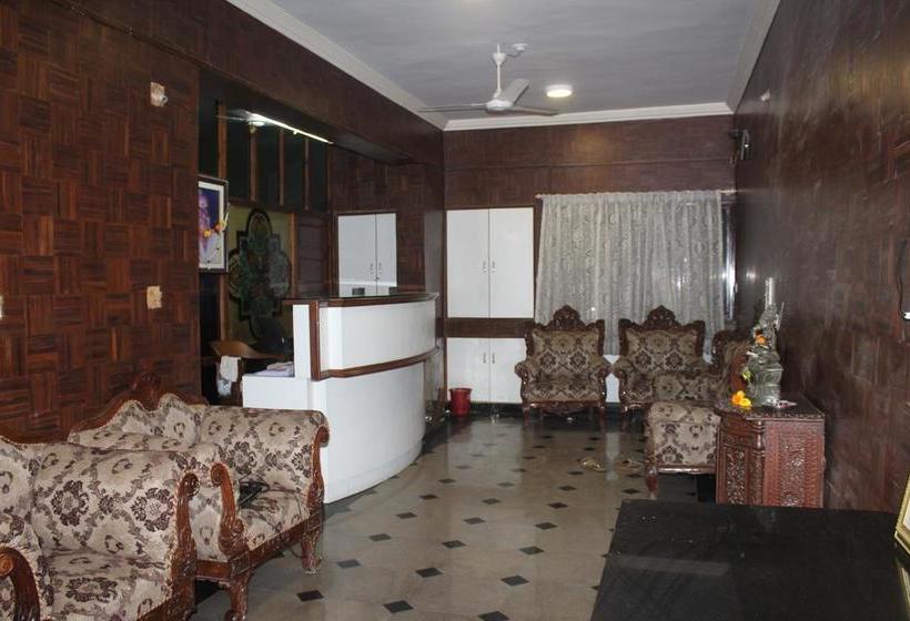 酒店 Royale Inn