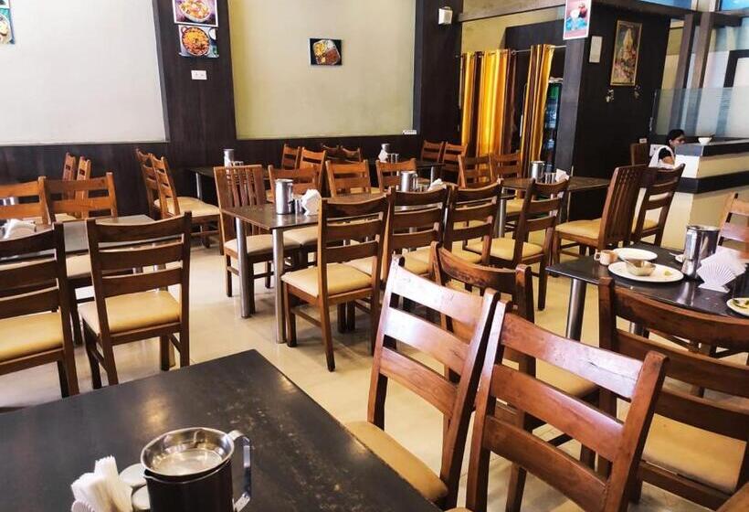 酒店 Sham Suman, Kolhapur  Opposite To Mahalaxmi Temple