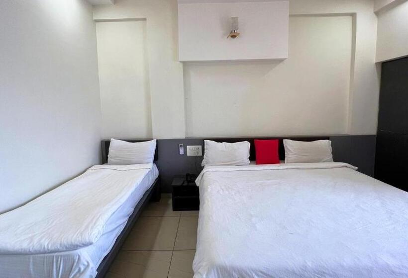 Отель The Gir Harmony