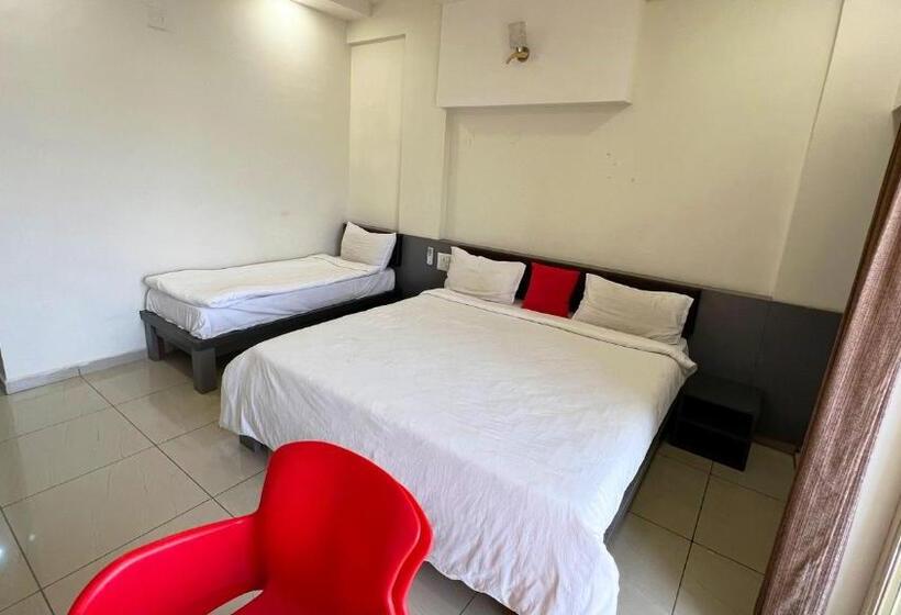 Отель The Gir Harmony