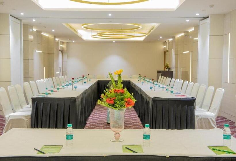 호텔 The Imperial Poonam