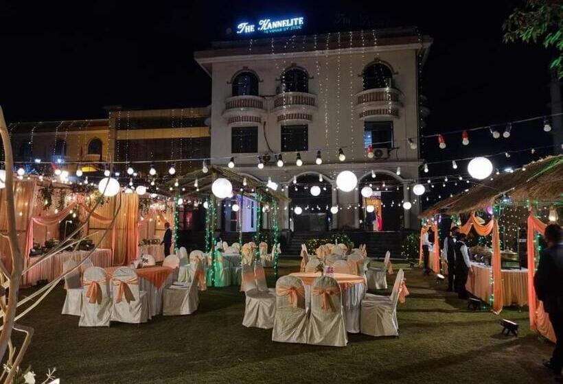 ホテル The Kannelite