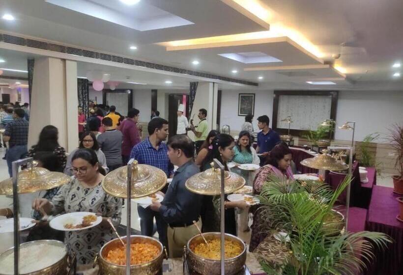 ホテル The Kannelite