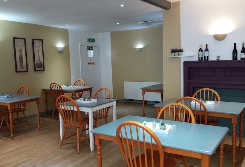 Отель The Royal