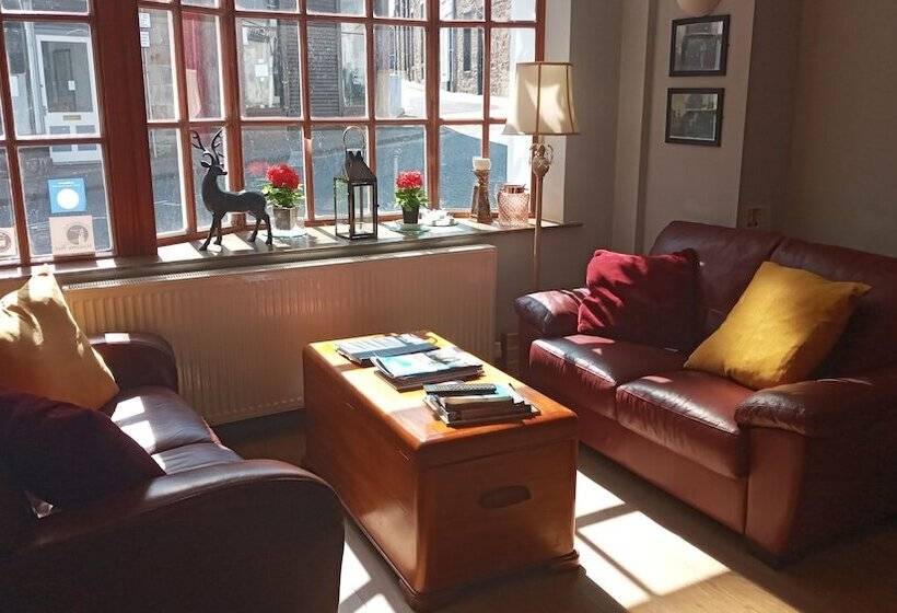 Отель The Royal