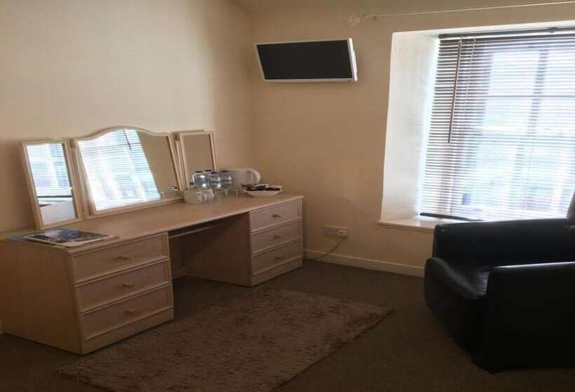 Отель The Royal