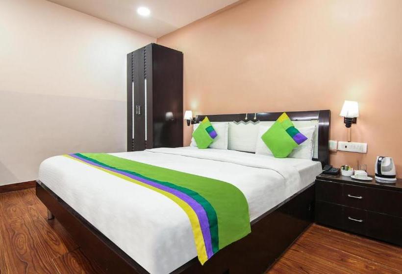 Отель Treebo Trip Silver Stallion Sector 18