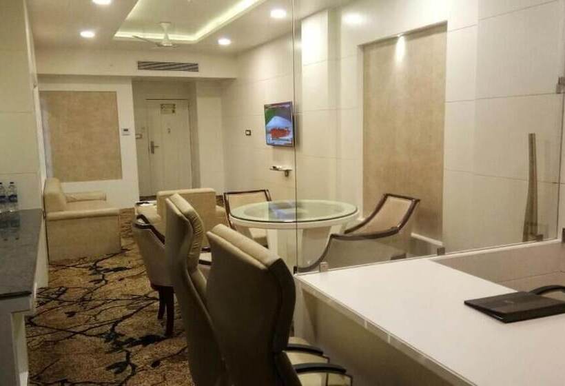 فندق Vijan Mahal