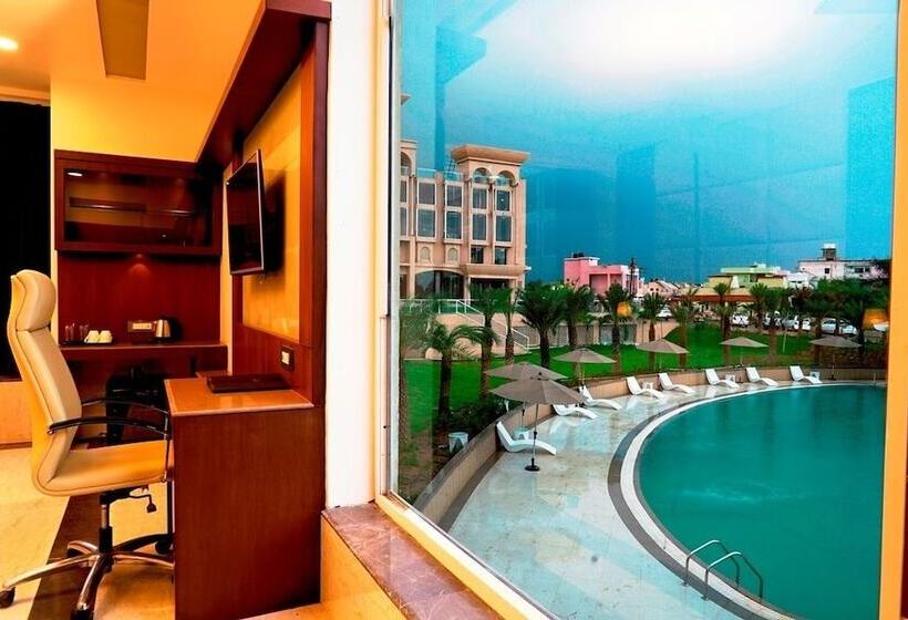 فندق Vijan Mahal