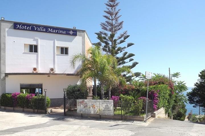 ホテル Villa Marina