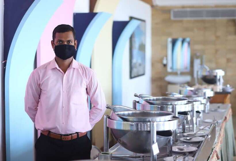 Kohinoor Samudra Beach Resort