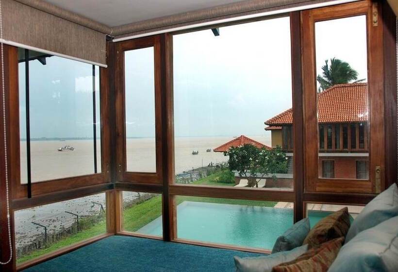 リゾートホテル Ganga Kutir