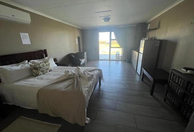 אתר נופש Lake Grappa Guestfarm