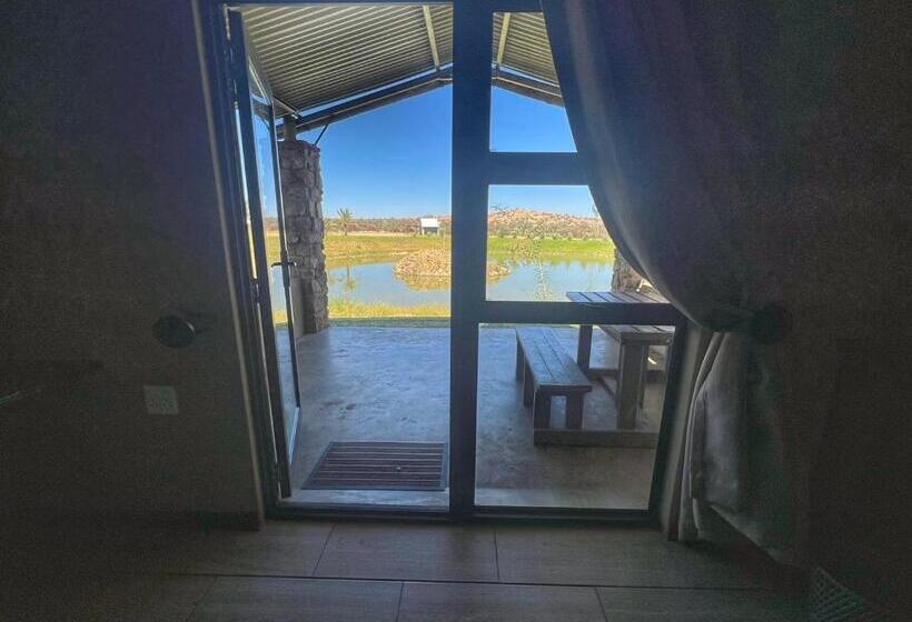 אתר נופש Lake Grappa Guestfarm