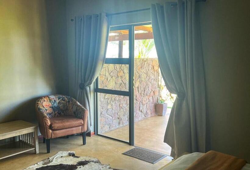 אתר נופש Lake Grappa Guestfarm