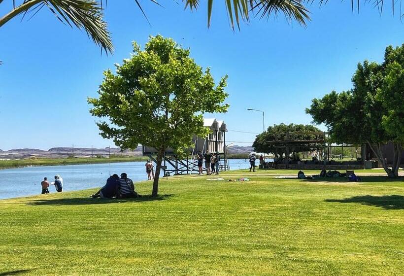 אתר נופש Lake Grappa Guestfarm