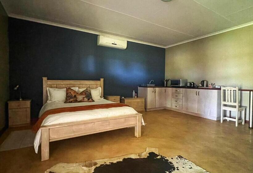 אתר נופש Lake Grappa Guestfarm