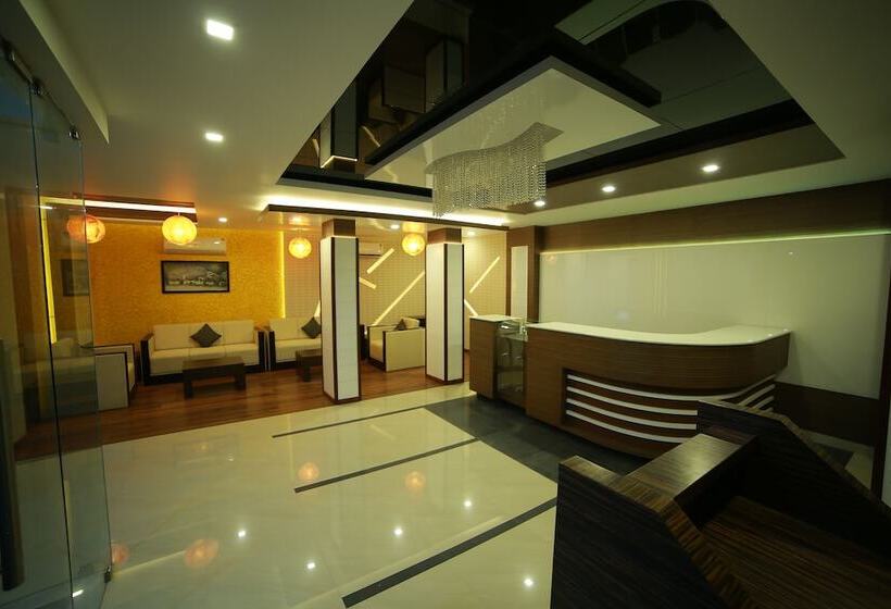 Курорт Nakshatra Emerald