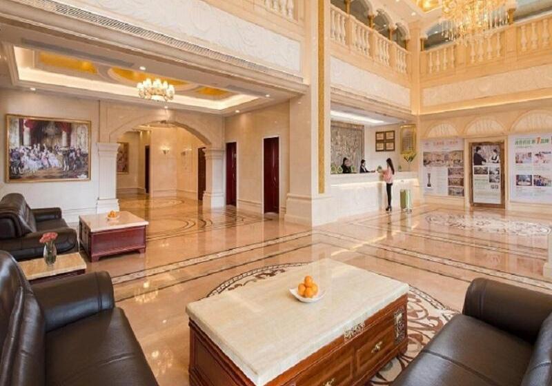 Vienna Hotel Shanwei Lufeng Jieshi Bus Station