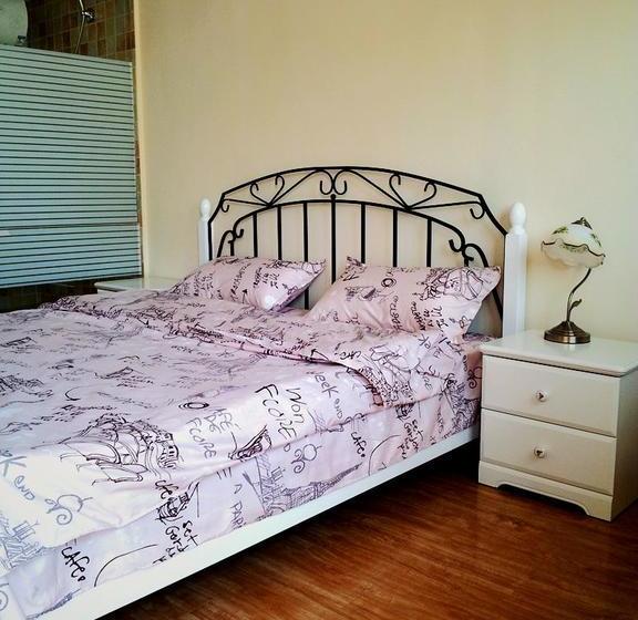 旅馆 Qingdao Ningye Xiaozhu