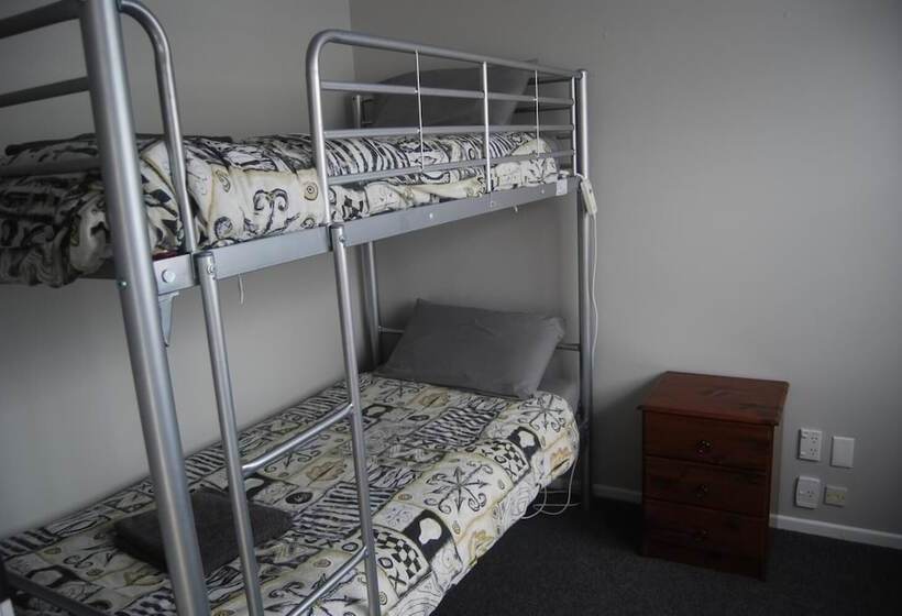 فندق صغير The Ohakune Central Motels