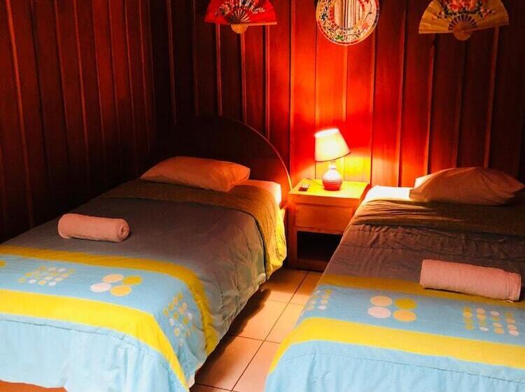 مبيت وإفطار Cabinas Lupita