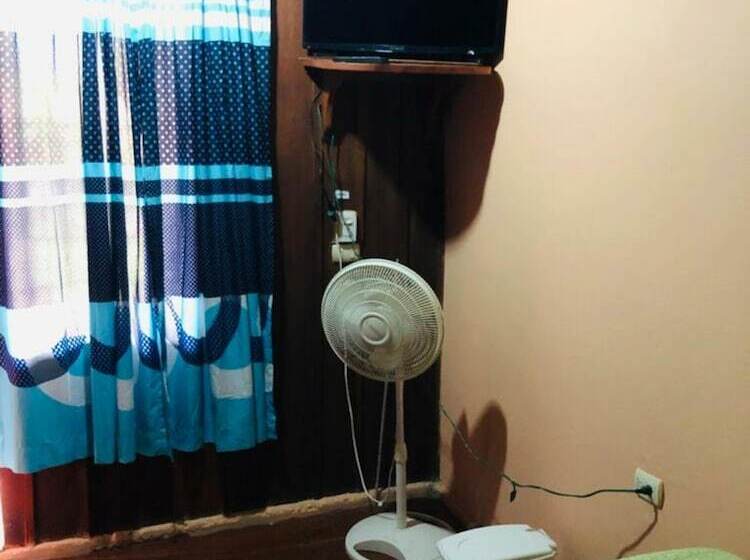 مبيت وإفطار Cabinas Lupita