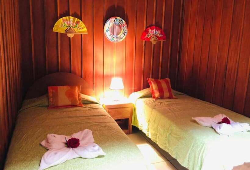 مبيت وإفطار Cabinas Lupita