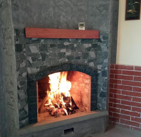 مبيت وإفطار Green Gables Martuni