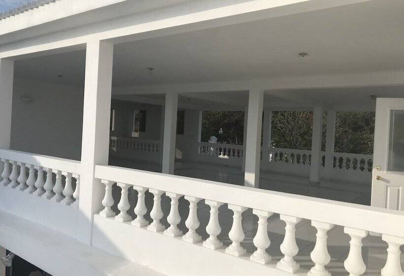 ベッドアンドブレックファースト Maxanika