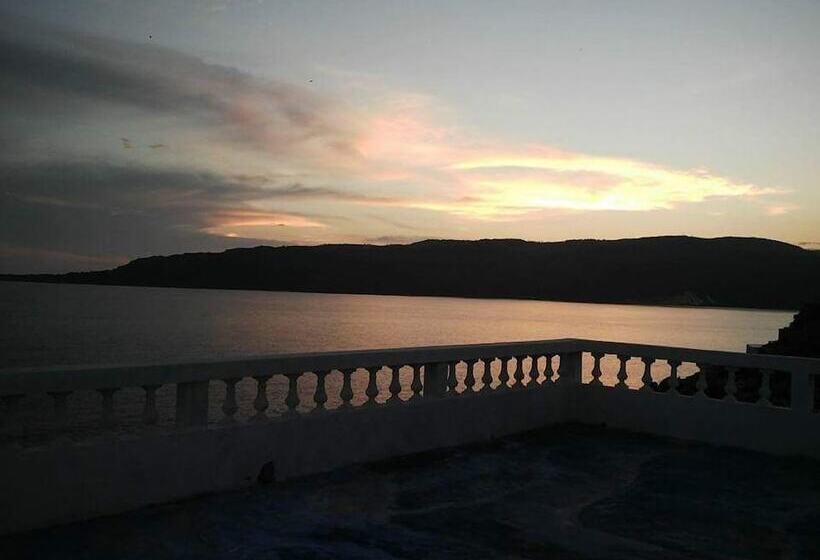 ベッドアンドブレックファースト Maxanika