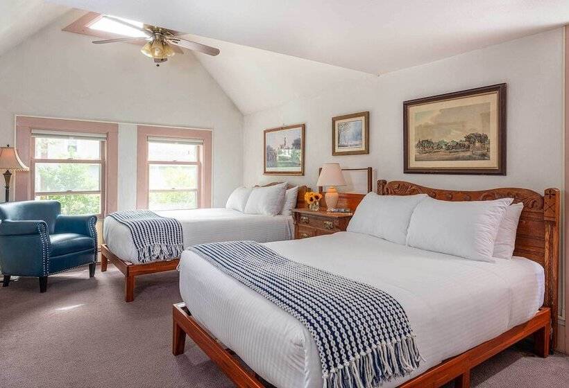 צימר Old Stagecoach Inn
