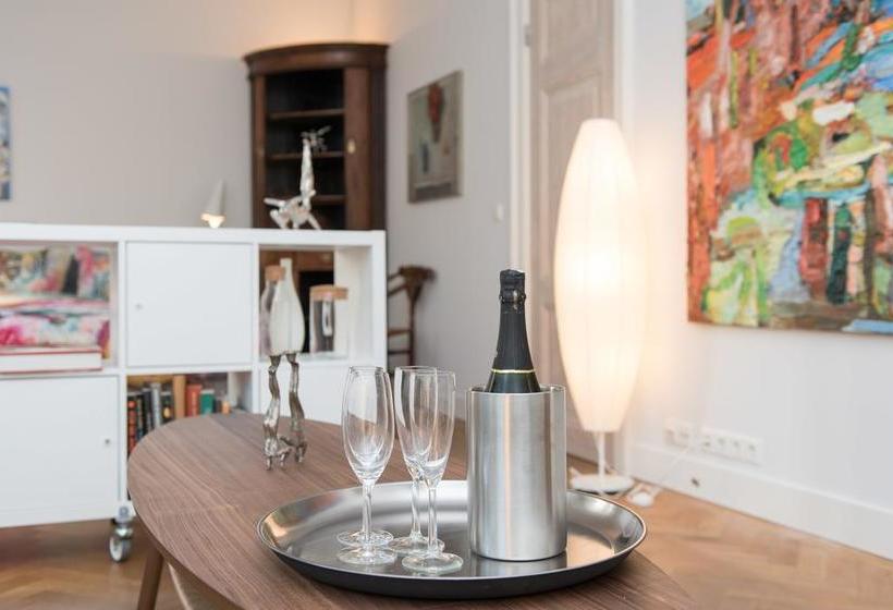 צימר Sleeping Beauty Apartment Amsterdam