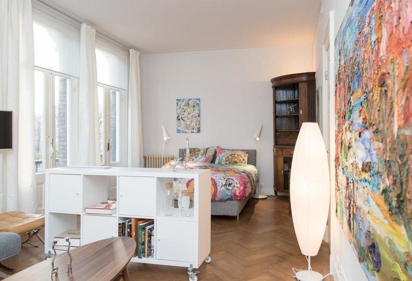 צימר Sleeping Beauty Apartment Amsterdam