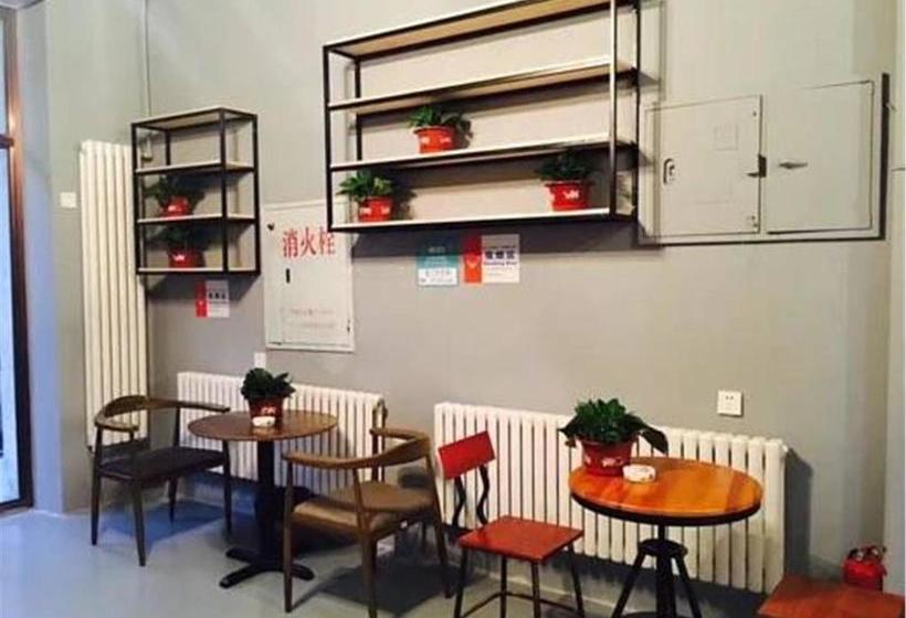 Harbin Longmen Capsule Hostel