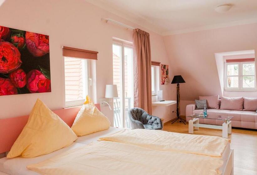 Отель & Café Ritter Von Böhl