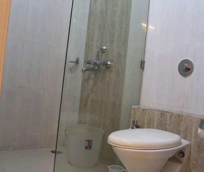 בית מלון כפרי Cool Palace