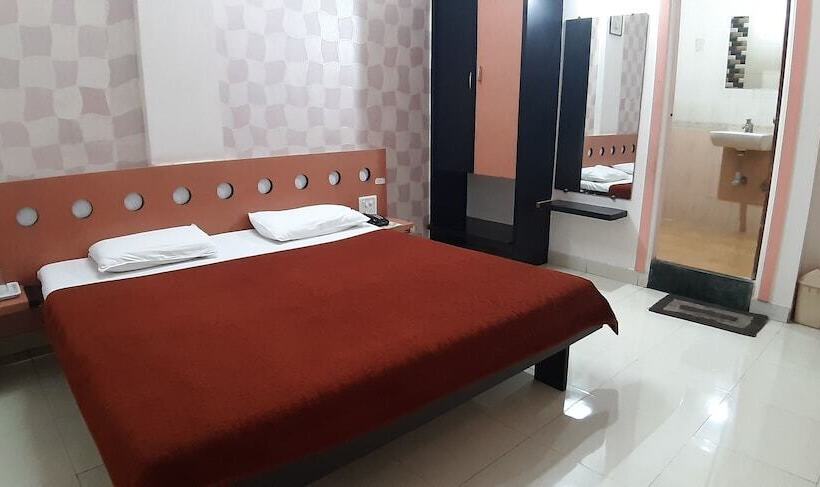 בית מלון כפרי Cool Palace