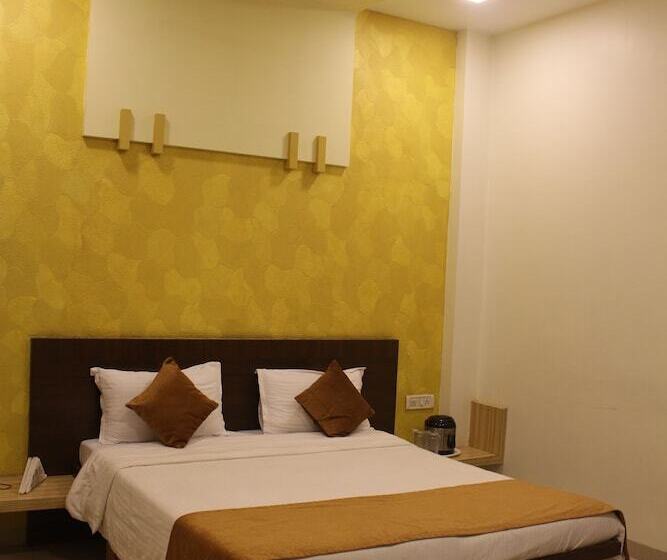 בית מלון כפרי Cool Palace