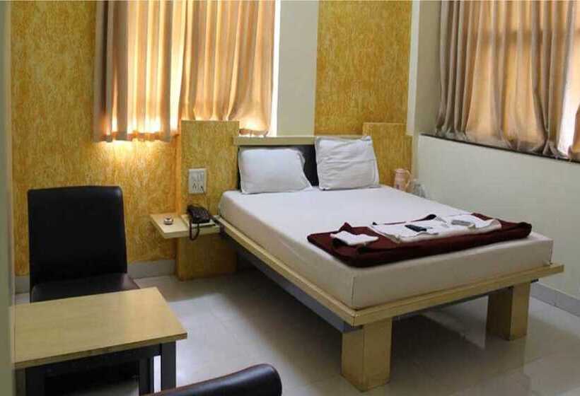 בית מלון כפרי Cool Palace