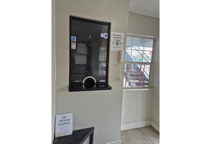 酒店 Fairbridge Inn Express Rome