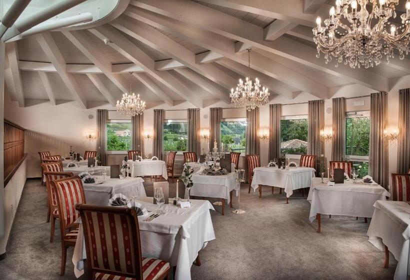 בית מלון כפרי Fayn Garden Retreat