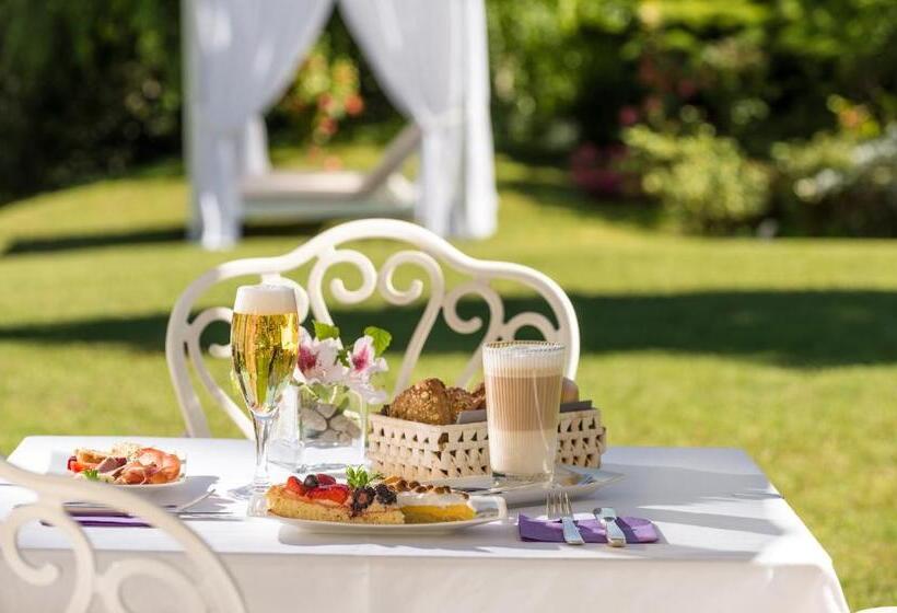 בית מלון כפרי Fayn Garden Retreat