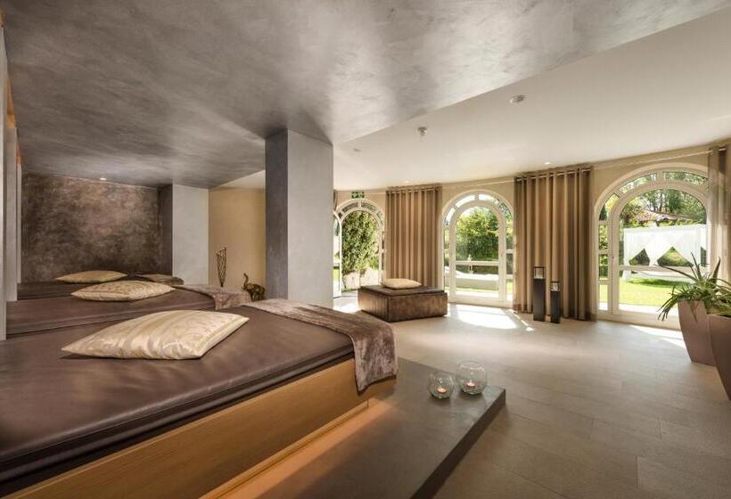 בית מלון כפרי Fayn Garden Retreat