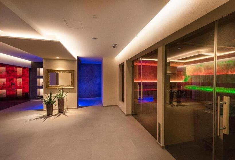 בית מלון כפרי Fayn Garden Retreat