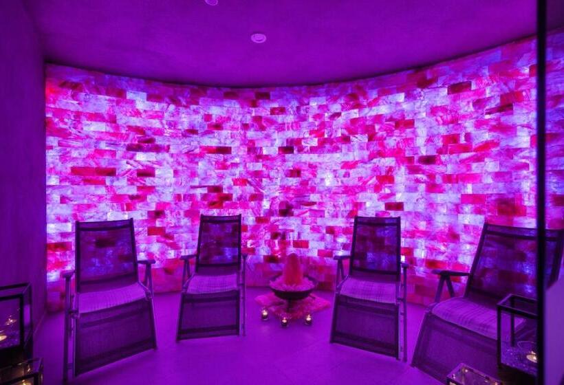 בית מלון כפרי Fayn Garden Retreat