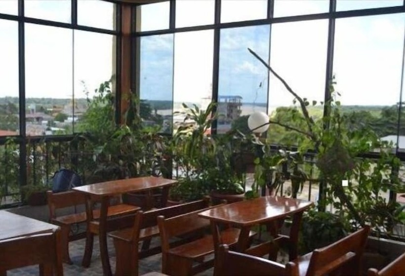 Отель Golden Inn