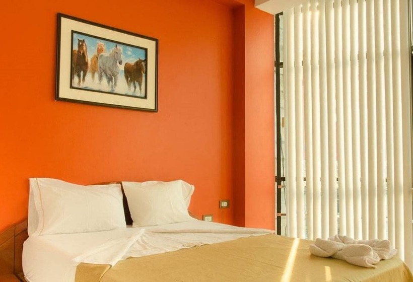 Отель Golden Inn